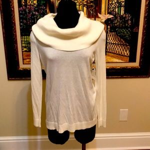 Woman’s pull over sweater